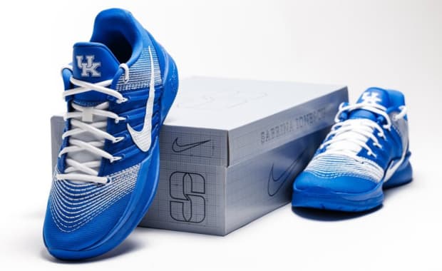 Nike Sabrina 3 Kentucky PE