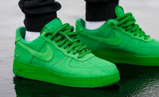 Nike Laced Oregon with Green Air Force 1s for the Trip to the Peach Bowl