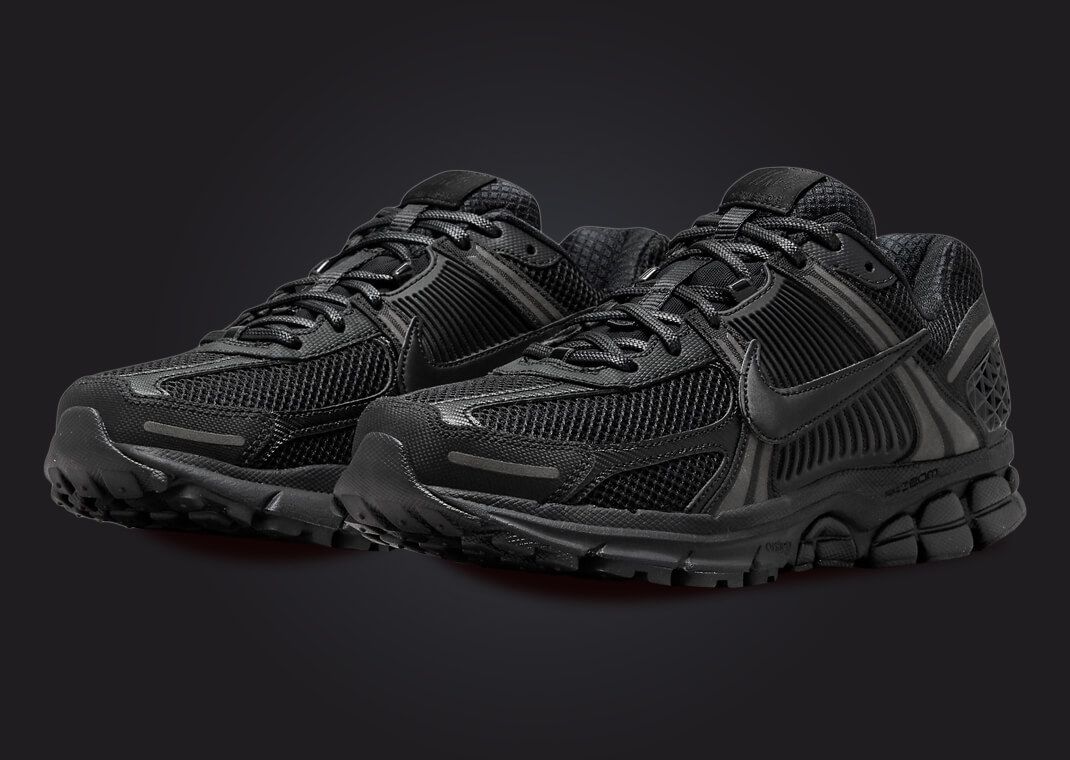 Nike Zoom Vomero 5 Triple Black