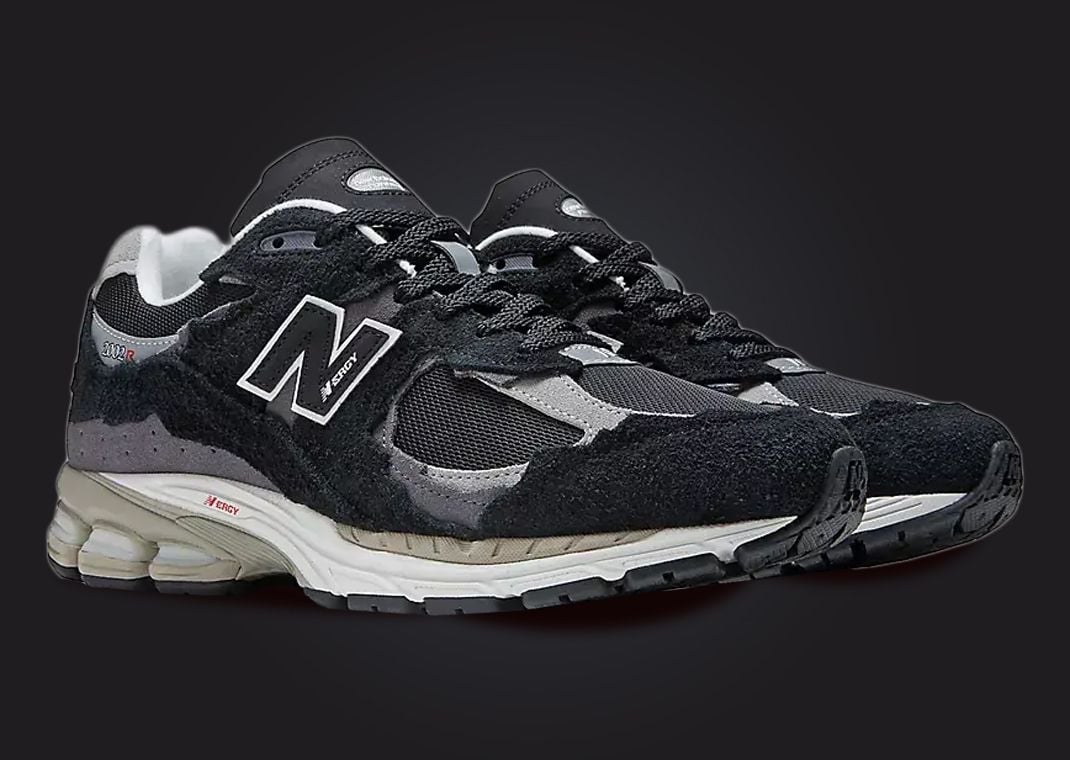 New Balance 2002R Protection Pack "Black"