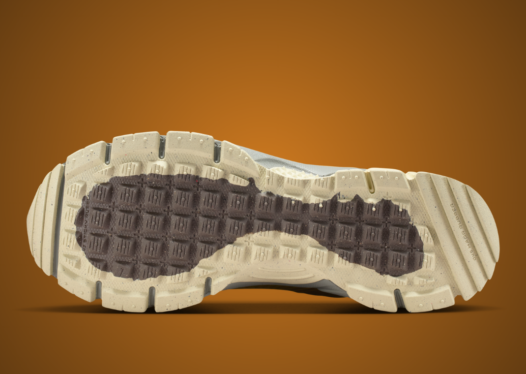 Nike Vomero 5 Roam Running Poets - Bottom