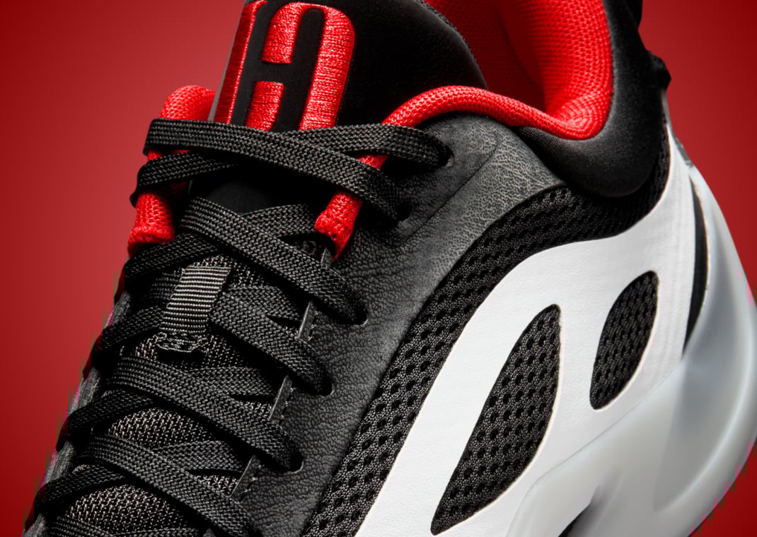 Jordan Heir Series 2 Black University Red (W)