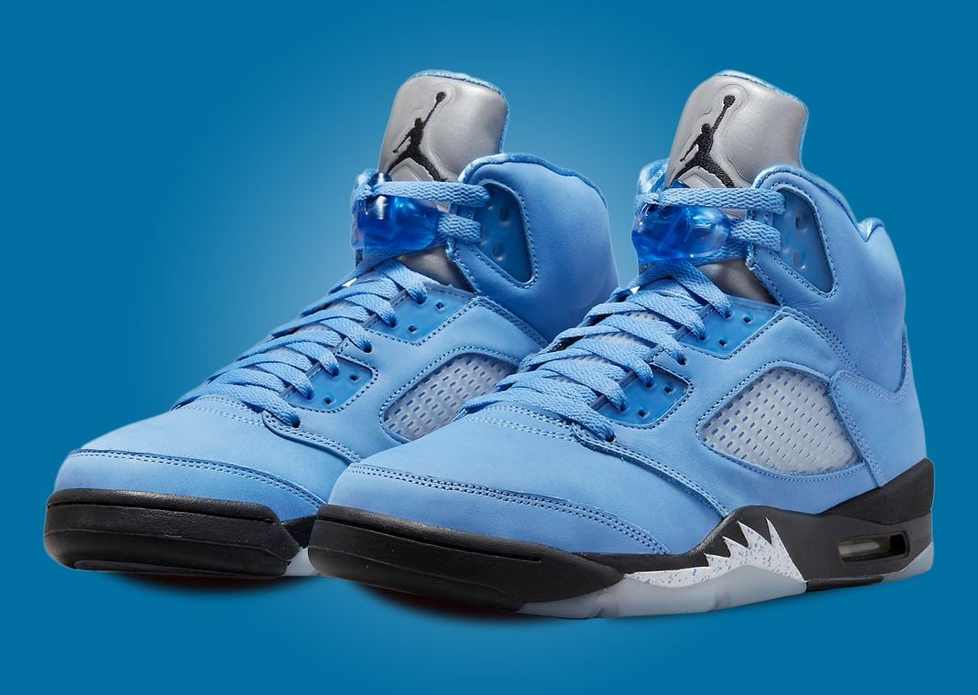 Air Jordan 5 Retro SE UNC