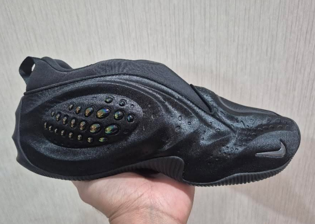 Nike First Sight Shadow Triple-Black Preview