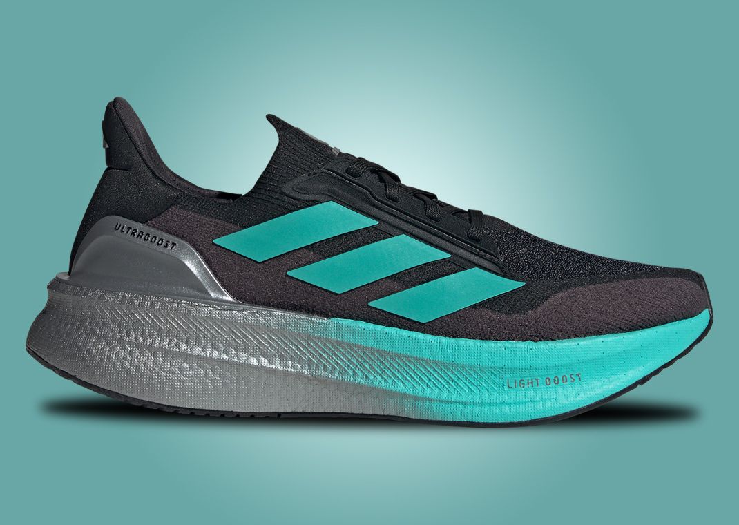 Mercedes AMG Petronas Formula One Team x adidas Ultraboost 5X Lateral