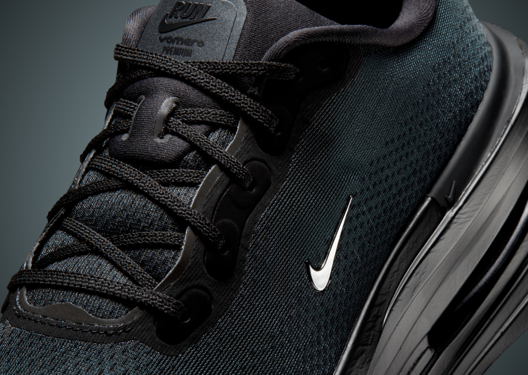 nike air zoom rookie triple black