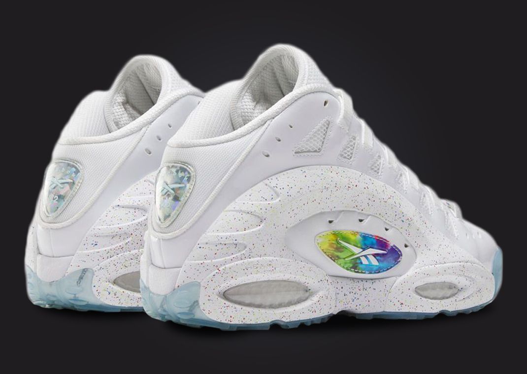 Panini x Reebok ES22 Color Blast Heel Angle
