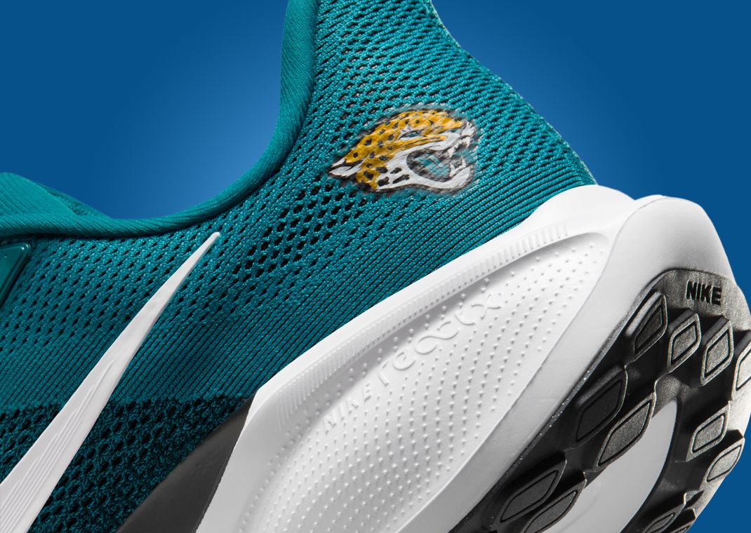 NFL x Nike Pegasus 41 Jacksonville Jaguars Heel Detail