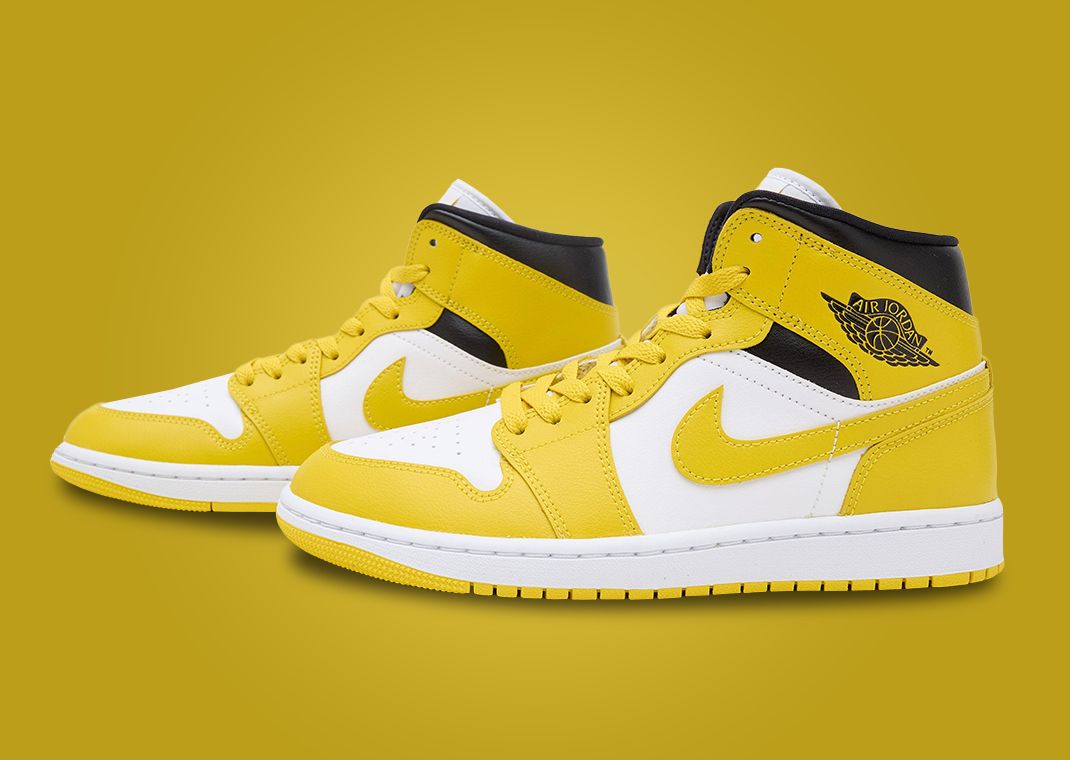 Air Jordan 1 Mid Vivid Sulfur (W) Lateral Pair