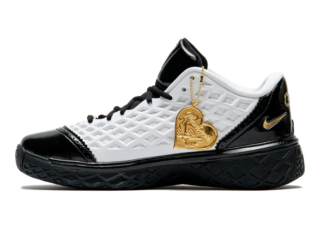 Nike Kobe 3 Protro Low Mambacita - Lateral