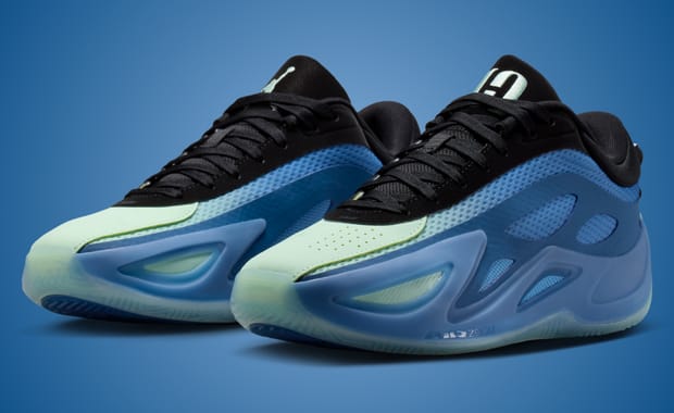 Minnesota Lynx Star Napheesa Collier adds Lynx Vibes to a PE Pair of Jordan Heir Series 2