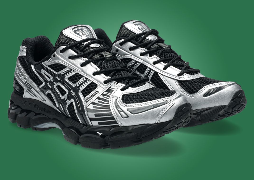 Asics Gel-Kayano 12.1 Black Silver Angle