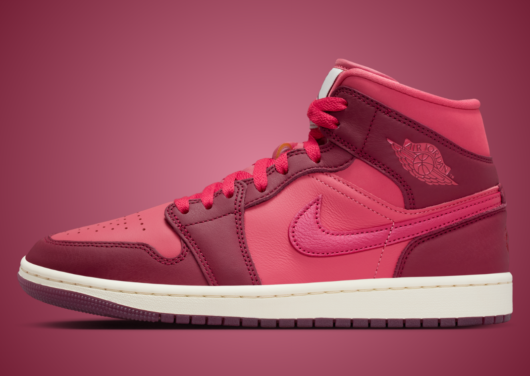 Air Jordan 1 Mid SE Valentine’s Day (W) - Lateral