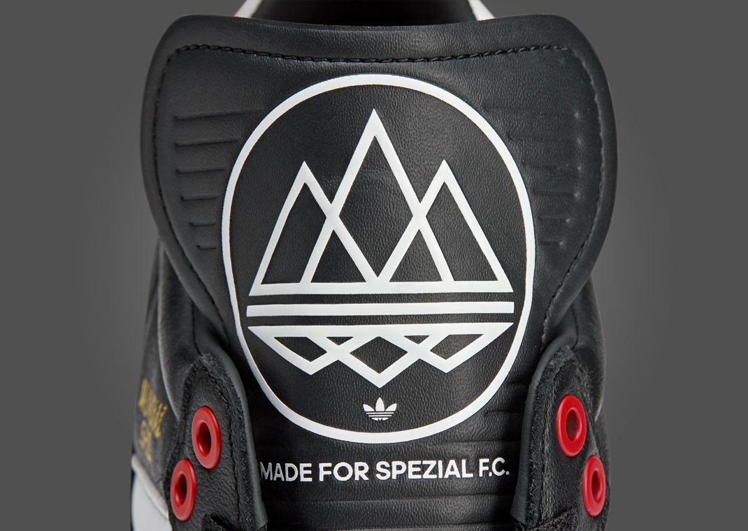 adidas Mundial Team Turf Spezial F.C. Tongue Detail