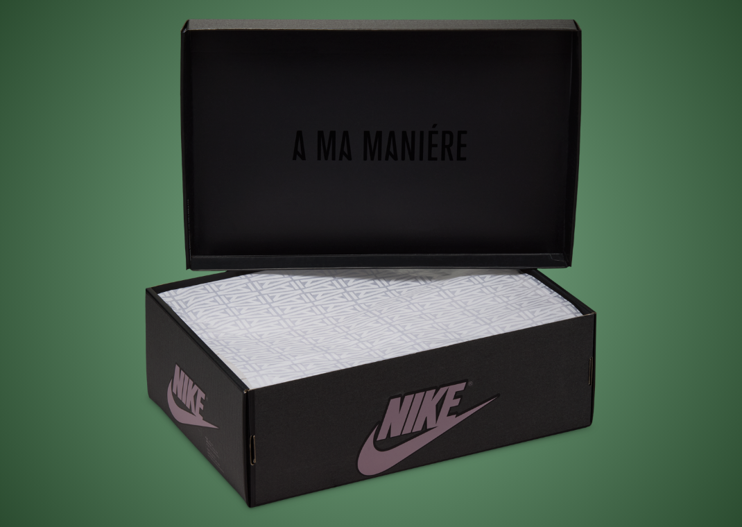A Ma Maniere x Nike Air Force 1 WYWS Green Stone - Box