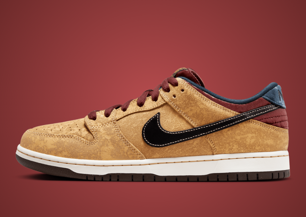 Nike SB Dunk Low City of Cinema Lateral
