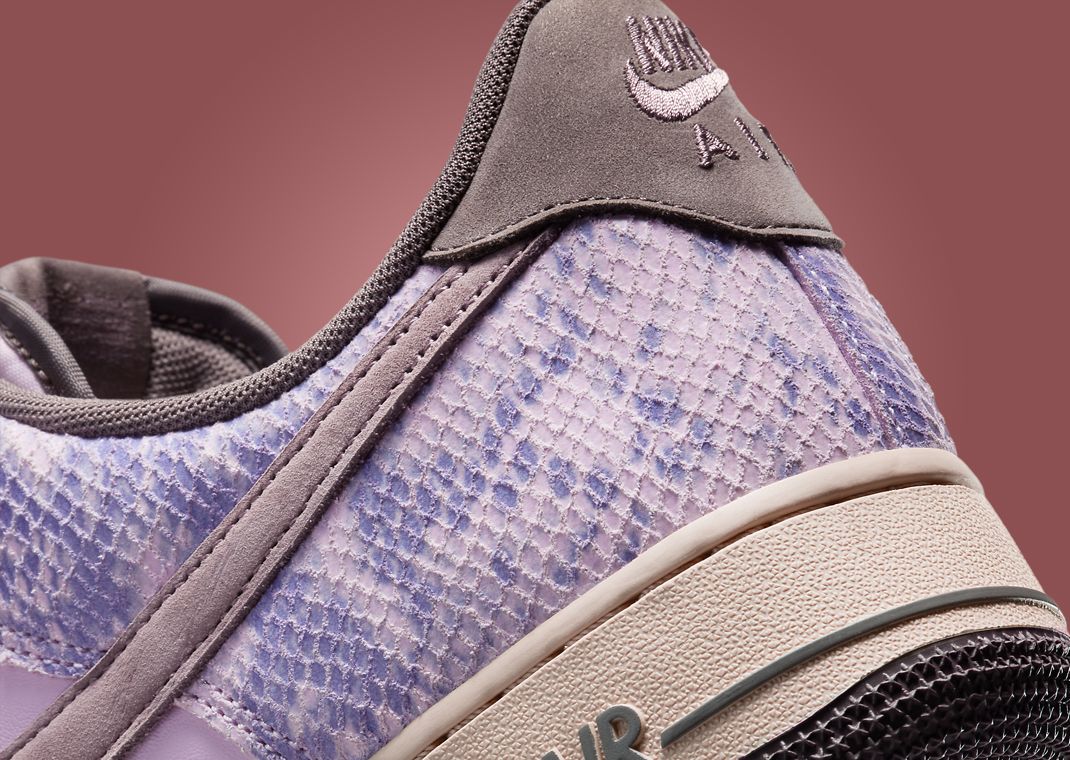 Nike Air Force 1 Low Snakeskin Doll Heel Detail
