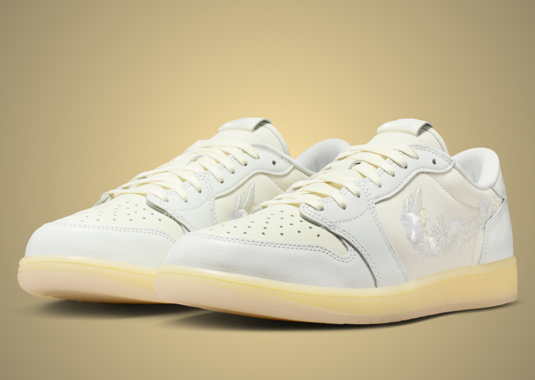 Air Jordan 1 Retro Low OG Floral Swoosh - Angle
