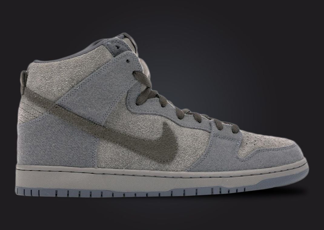 Nike SB Dunk High Tauntaun