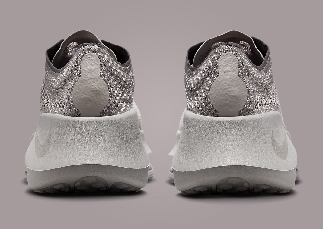Matthew M Williams x Nike Zoom MMW 6 TRD Run Enigma Stone heel