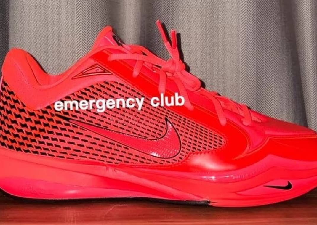 ナイキ Sabrina Ionescu バスケットシューズ レッド Sabrina Ionescu's Latest Nike Sabrina 4 is Blood Red
