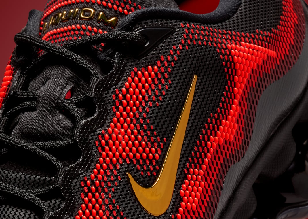 Nike Air Liquid Max gold accents
