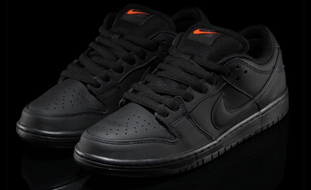 Nike SB Dunk Low ISO Triple Black