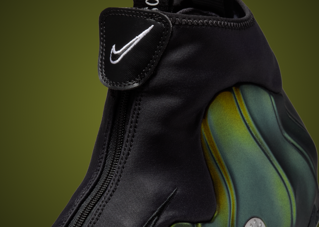 Nike Air Flightposite Metallic Gold Detail