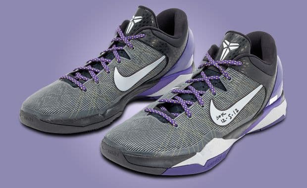 Nike Kobe 7 worn by Kobe Bryant when he scored his 30,000th career point