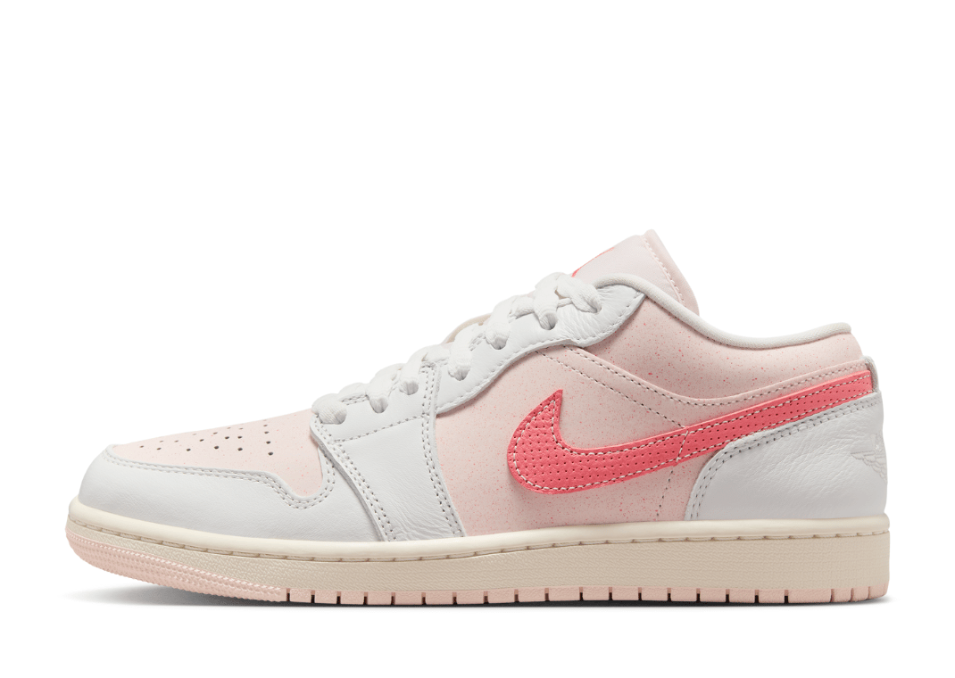 Air Jordan 1 Low SE Strawberry Milkshake (W)