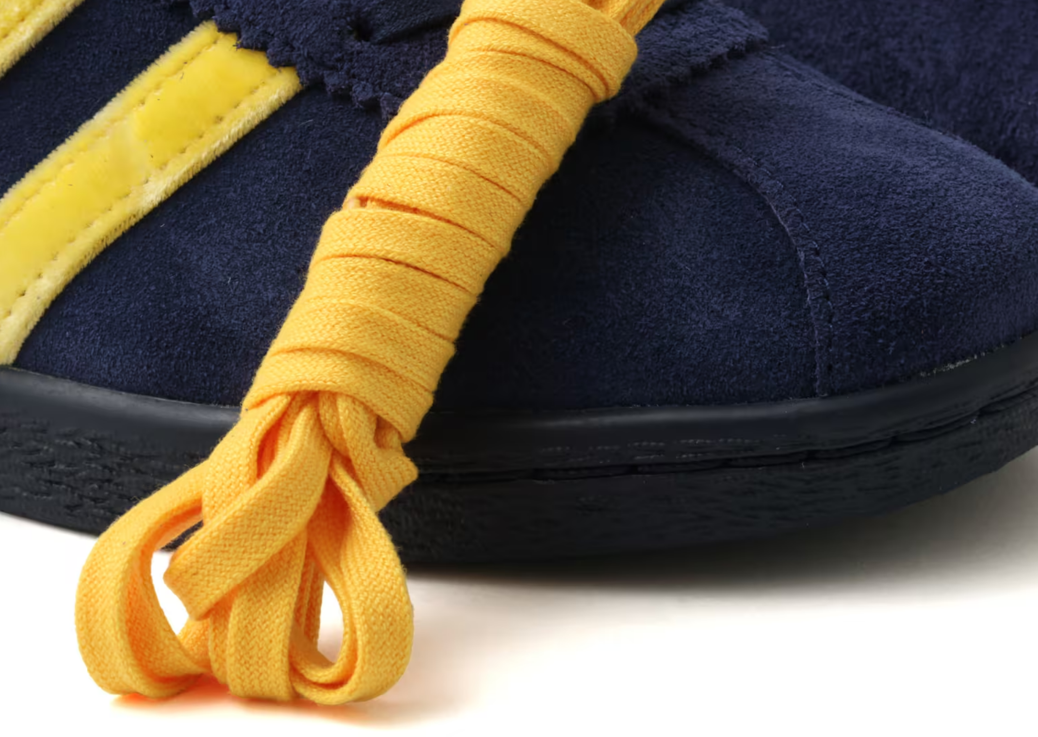 atmos x adidas Tobacco Koyo Navy - Detail