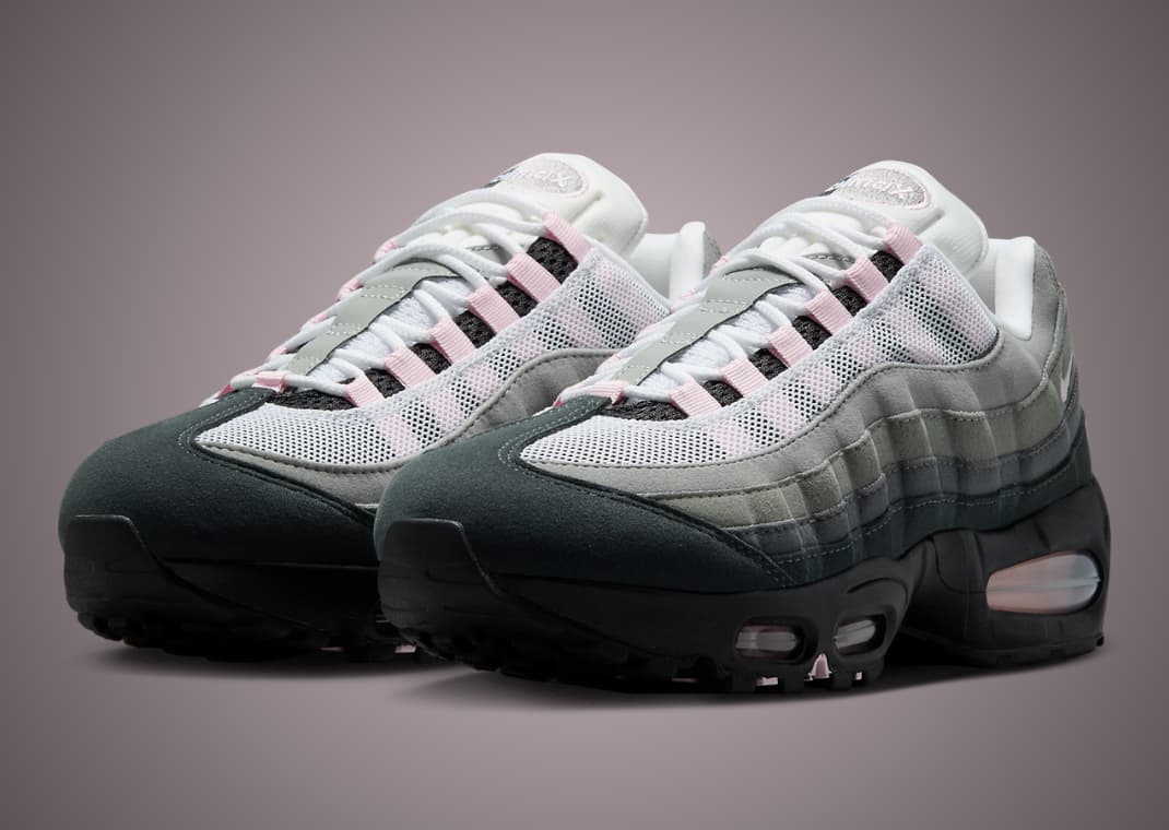 The Nike Air Max 95 OG Pink Foam Returns in Big Bubble Form The Nike Air Max 95 OG Pink Foam Returns in Big Bubble Form