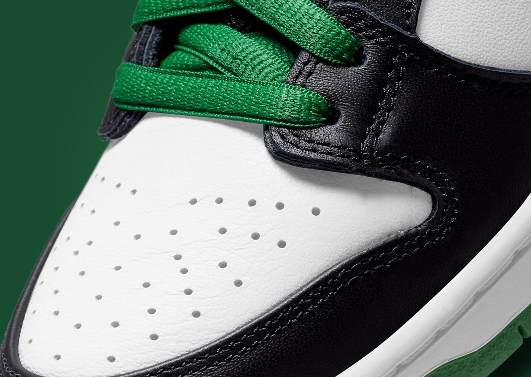 Nike SB Dunk Low Classic Green Toe