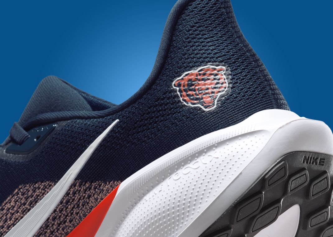 NFL x Nike Pegasus 41 Chicago Bears Heel Angle