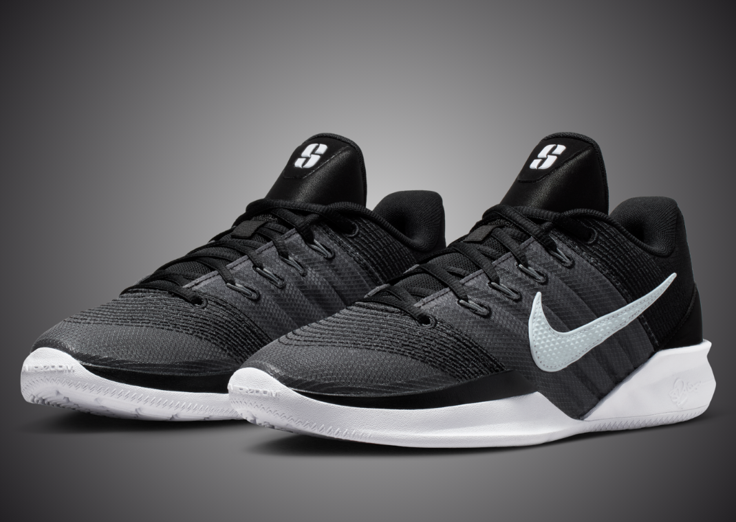 Nike Sabrina 3 Black - Angle