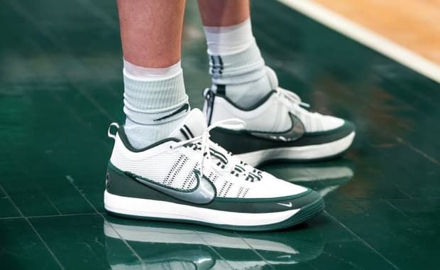 Nike Book 2 Michigan State PE