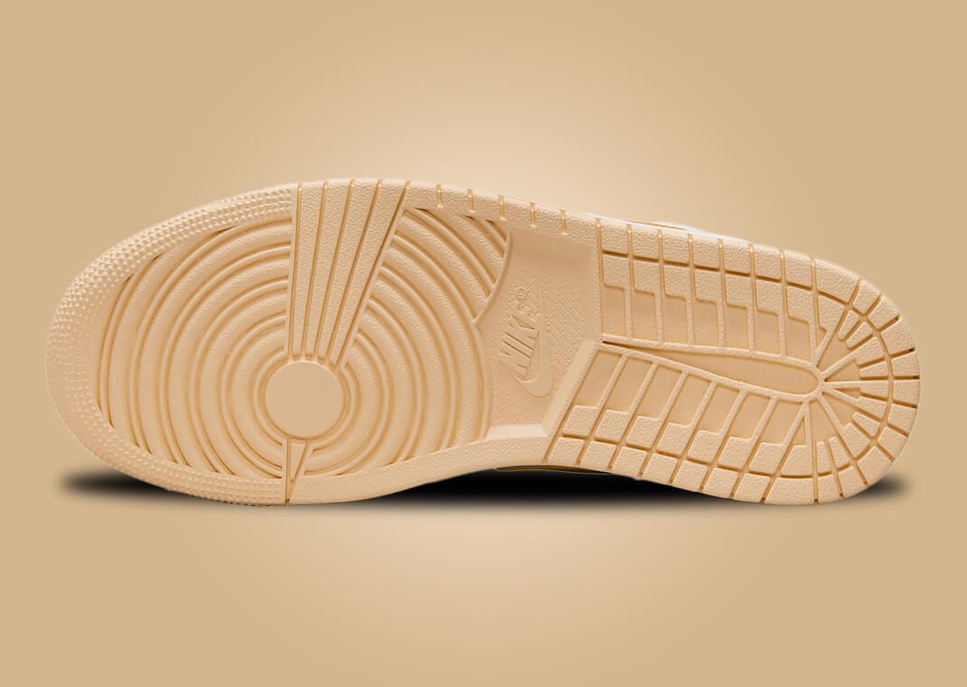 Air Jordan 1 Low Pale Vanilla Yellow Ochre (W) Outsole
