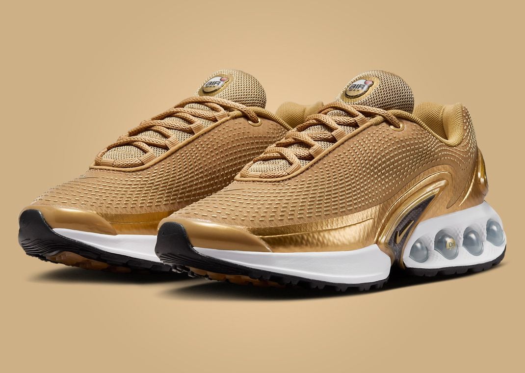 Nike air max shops jewell metallic gold