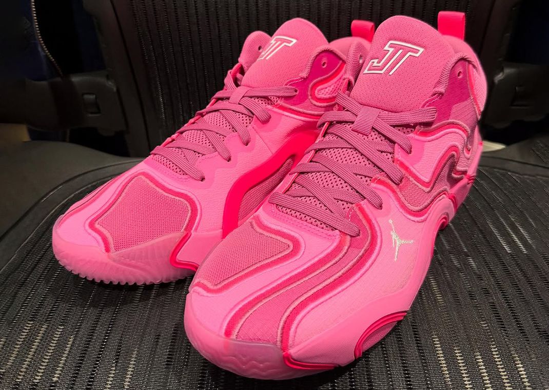 Jordan 31 Marquette Breast Cancer Awareness Jordan Melo M10:  main image 3