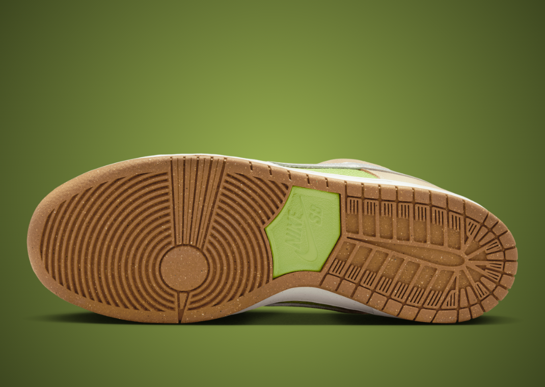  Nike SB Dunk Low WC Escargot Lateral Outsole