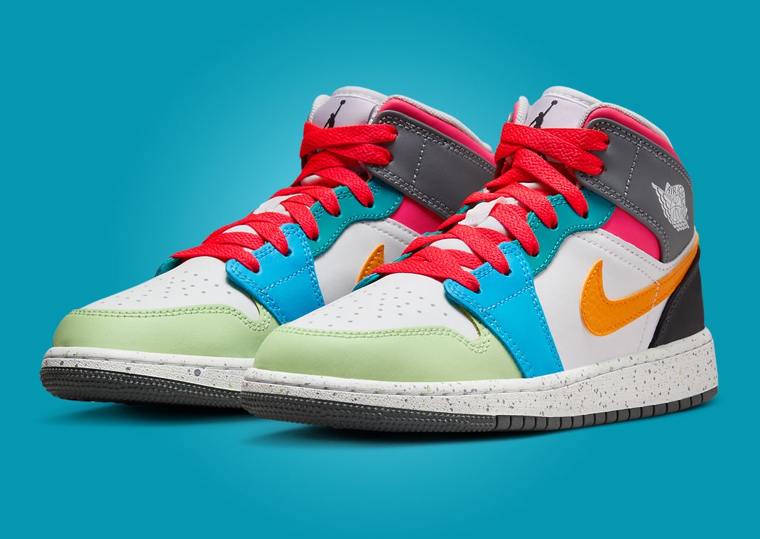 Air Jordan 1 Mid SE Multi-Color (GS) Angle