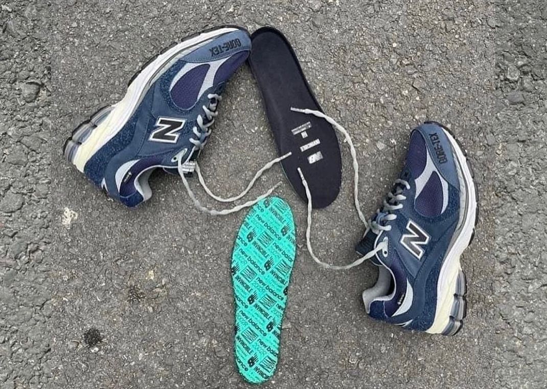 N.HOOLYWOOD x INVINCIBLE x New Balance 2002R Blue Moon