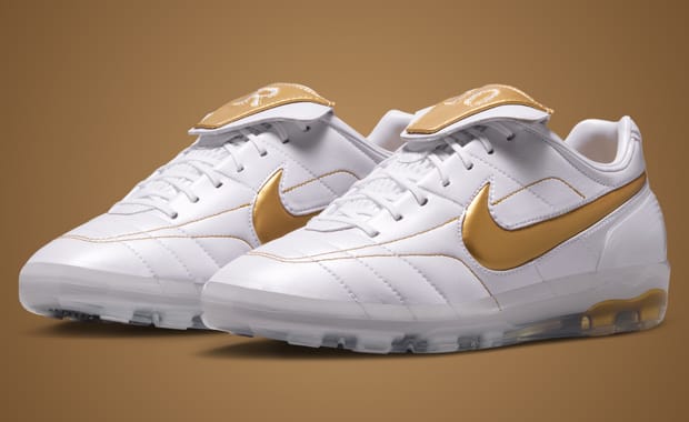 Touch Of Gold for the Streets: New Images of the Nike Cryoshot Tiempo Legend R10 Surface