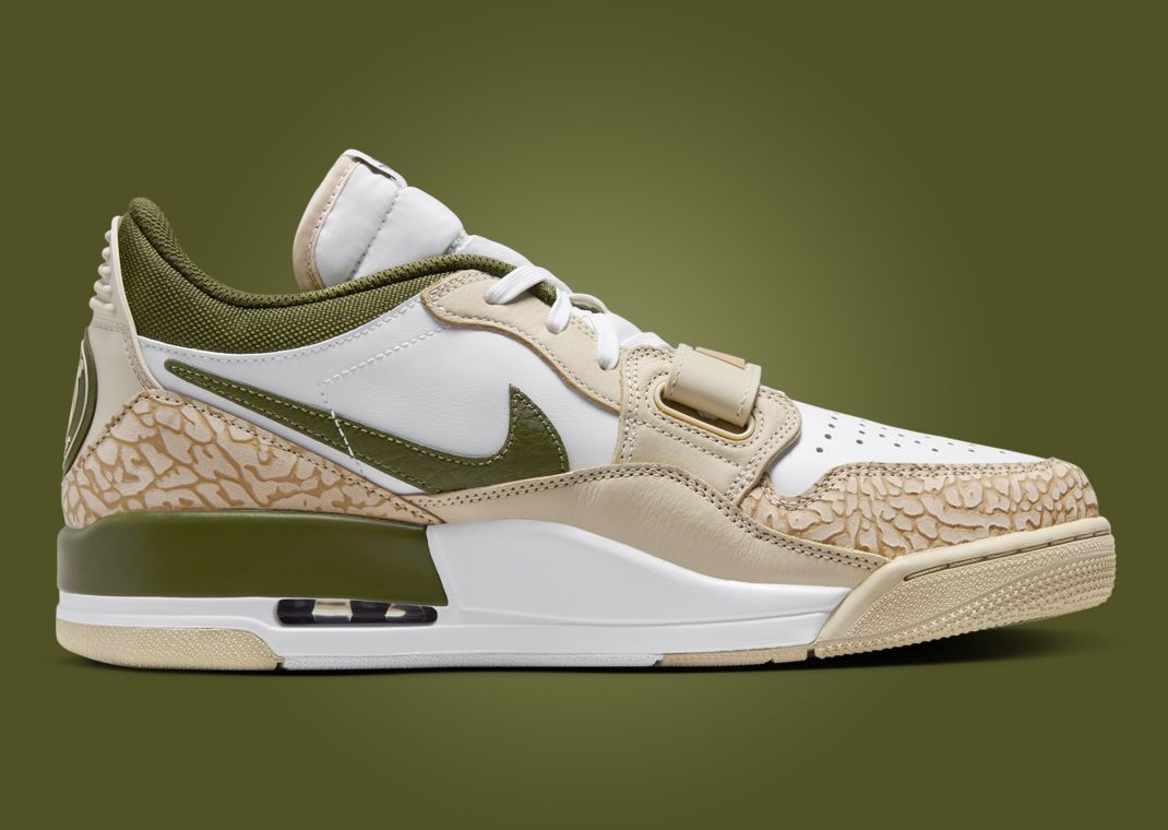 PSG x Jordan Legacy 312 Low Medial