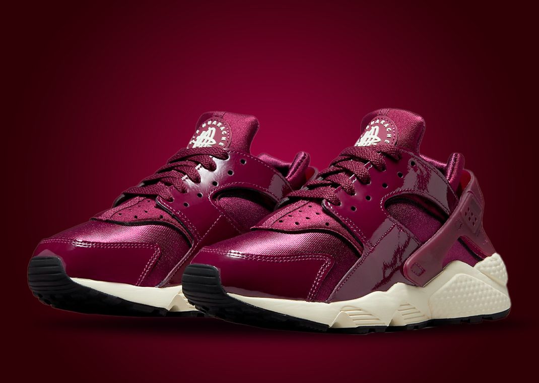 Nike Air Huarache "Dark Beetroot" (W)