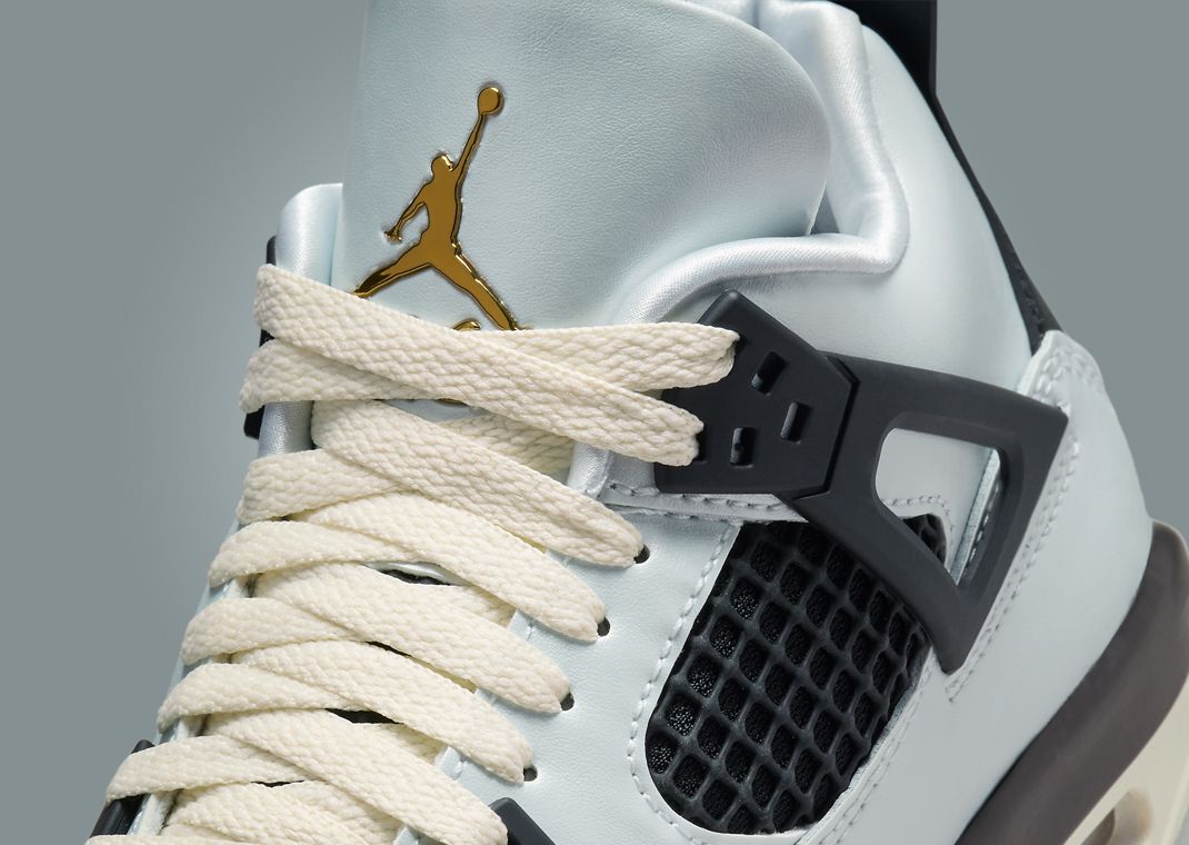 Air Jordan 4 Retro Platinum Gold (GS) Detail