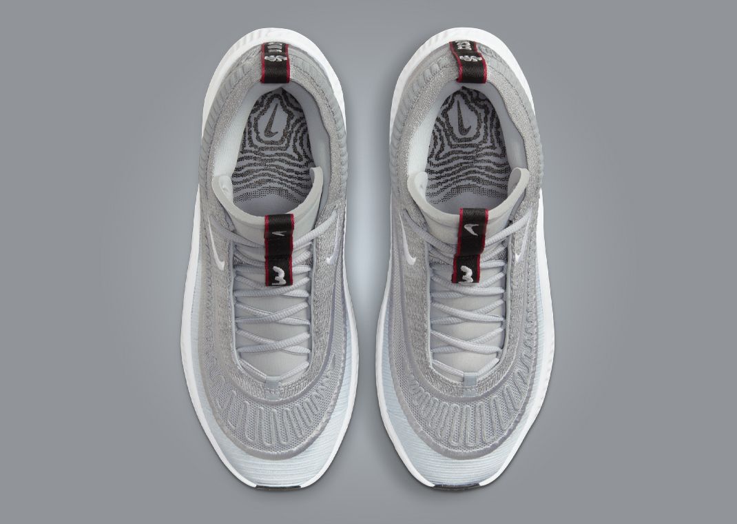 Nike Cosmic Unity 3 Silver Bullet Top