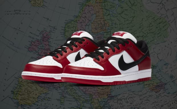 Nike SB Dunk Low Chicago