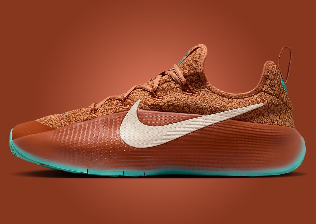 Nike LeBron TR1 Better with Age Lateral