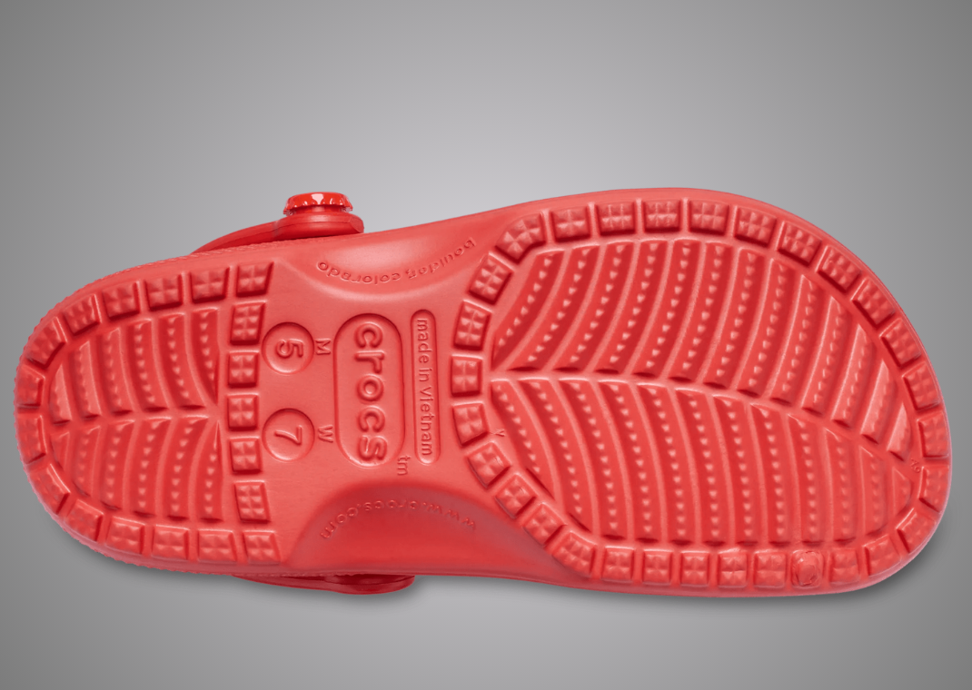 Coca-Cola x Crocs Classic Clog Coke - Bottom